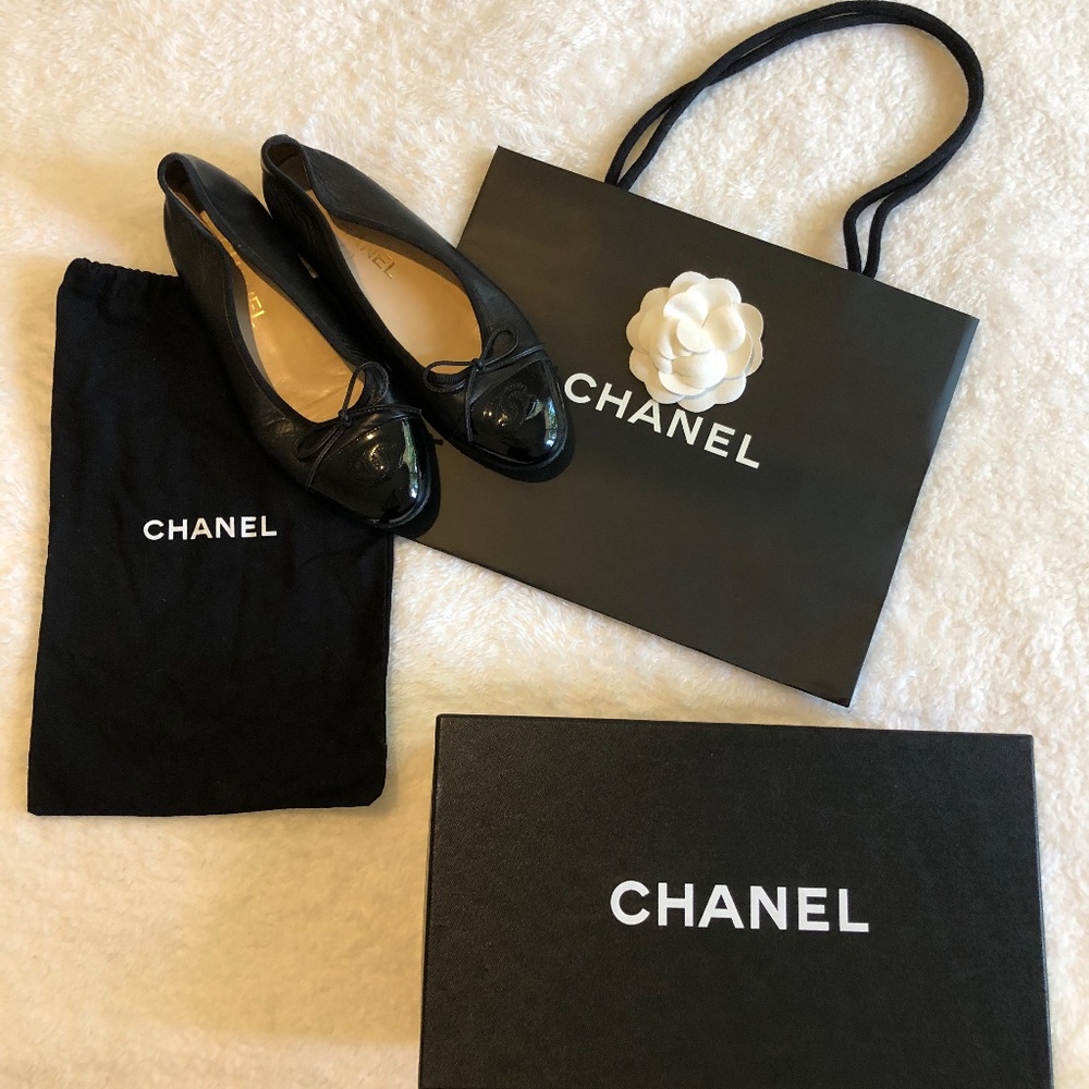 Chanel Ballet Flats / Black Patent Leather / 36.5 - Picture 3 of 9